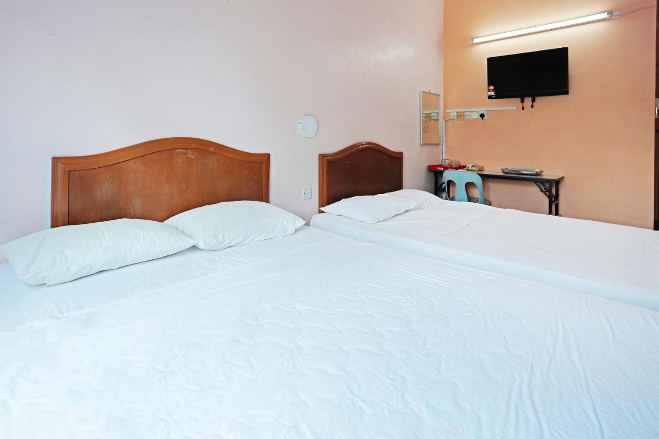 Oyo 90598 Living House C0 Ξενοδοχείο Κουτσίνγκ Εξωτερικό φωτογραφία